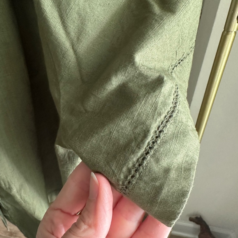 Lilla P Green Cotton Button Up Blouse - Picture 4 of 9